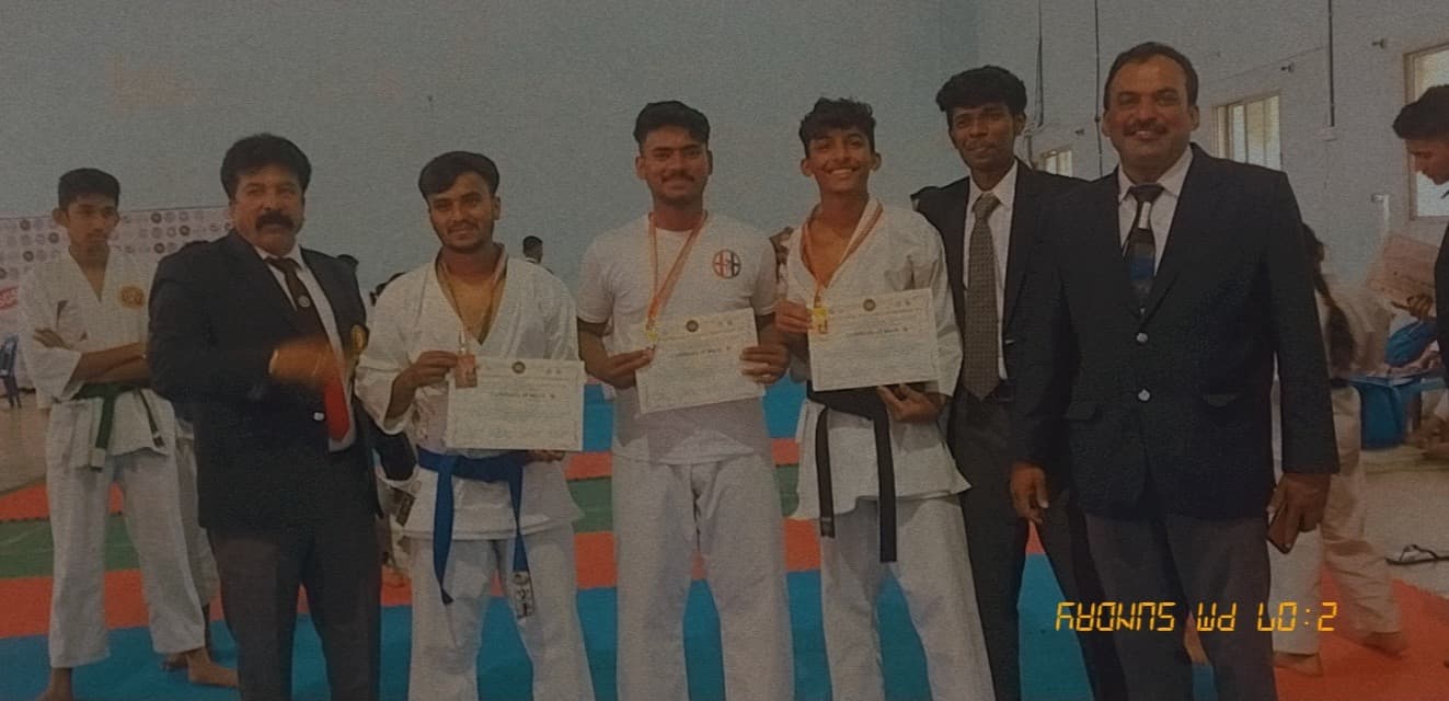 Team Huddle at the Championship